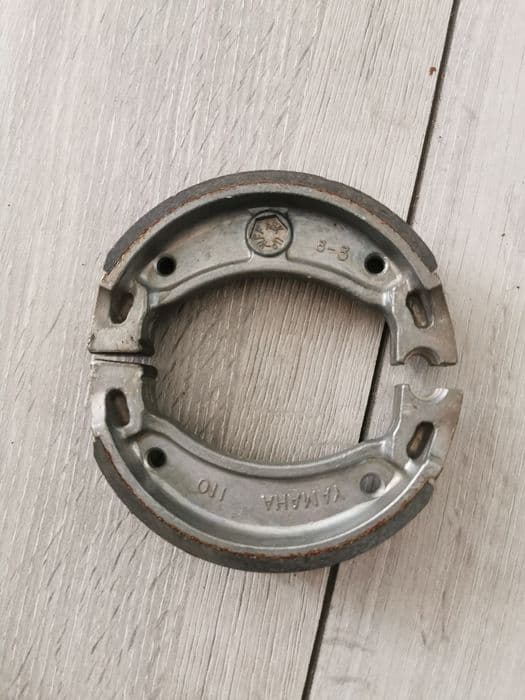 Yamaha grizzly 80 yfm szczeki hamulcowe klocki hamulca