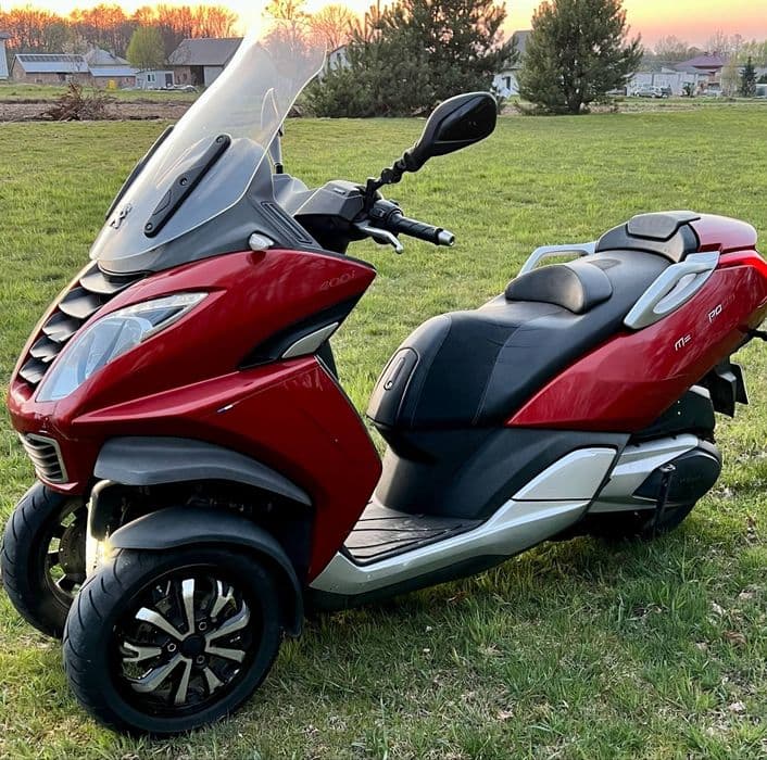 Skuter metropolis 400