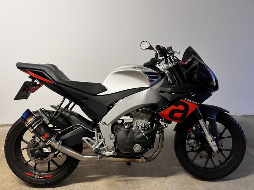 Motocykl Aprilia Tuono 125 4t 2019 kategoria B