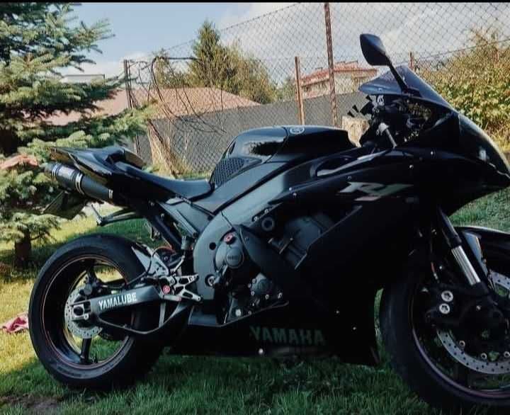 Motocykl Yamaha R1