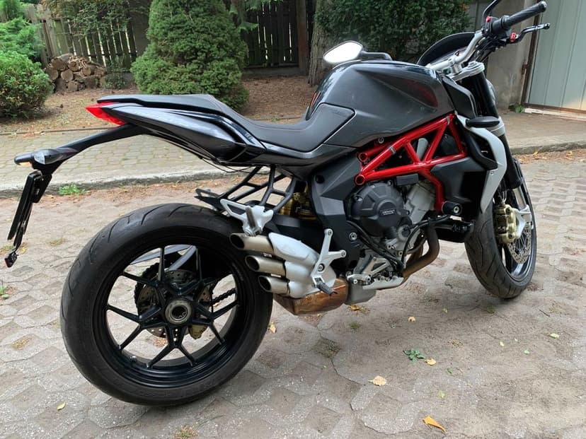 MV agusta brutale 800 ladna quickshifter 2014r 20 tys km