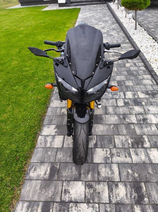 Yamaha fz1s ABS/akrapovic 09r