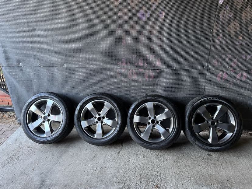 Kola jeep grand cherokee wk2 / dodge durango