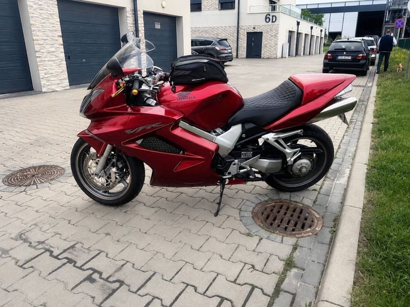 Sprzdam Honda VFR 800 ABS