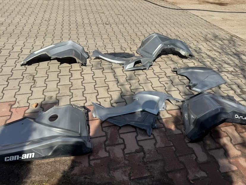 Komplet plastików Can-Am Outlander g2