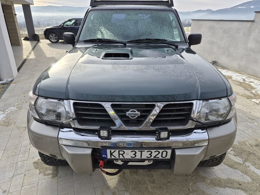 Nissan patrol y61