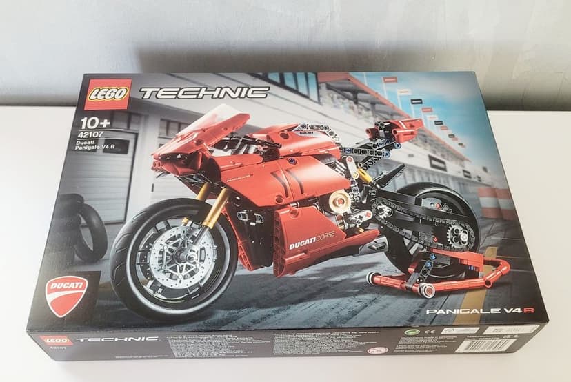 Klocki Lego Ducati Panigale V4 R - 42107