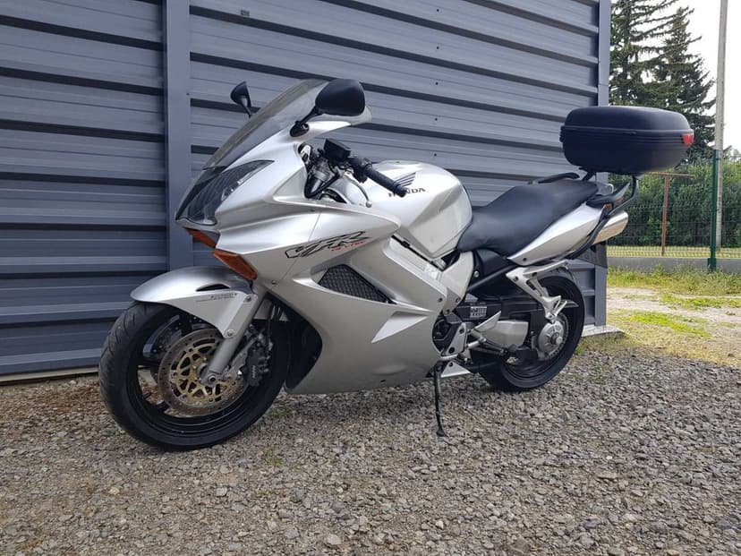 Honda VFR 800 V-Tec 03r RC46 Wtrysk FZS FZ8 GSXF 1250 GSF Bandit CBF