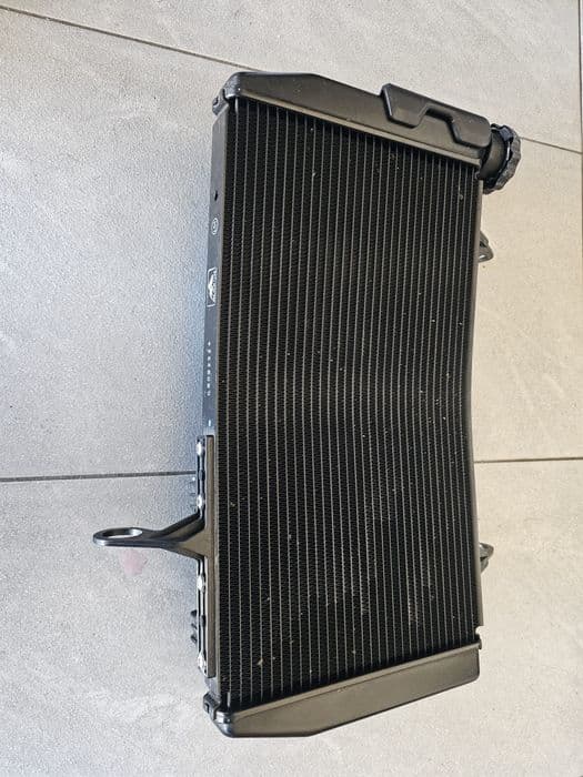 Chłodnica Ducati monster sp 2023