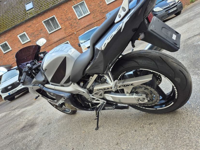 Honda CBR F4i 600 ideał 2006r