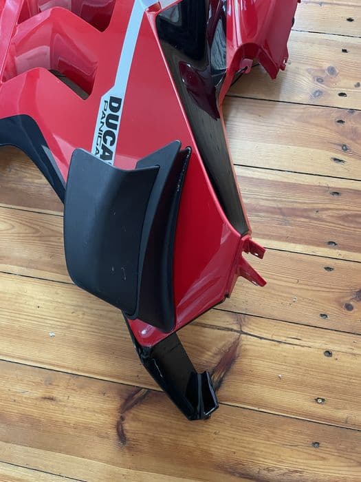 Bok prawy owiewka Ducati Panigale V4 V4S
