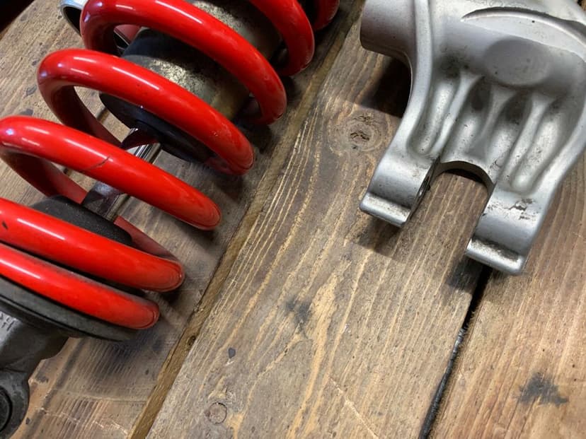 Amortyzator centralny Ducati Multistrada 1000DS 1100DS SHOWA OEM