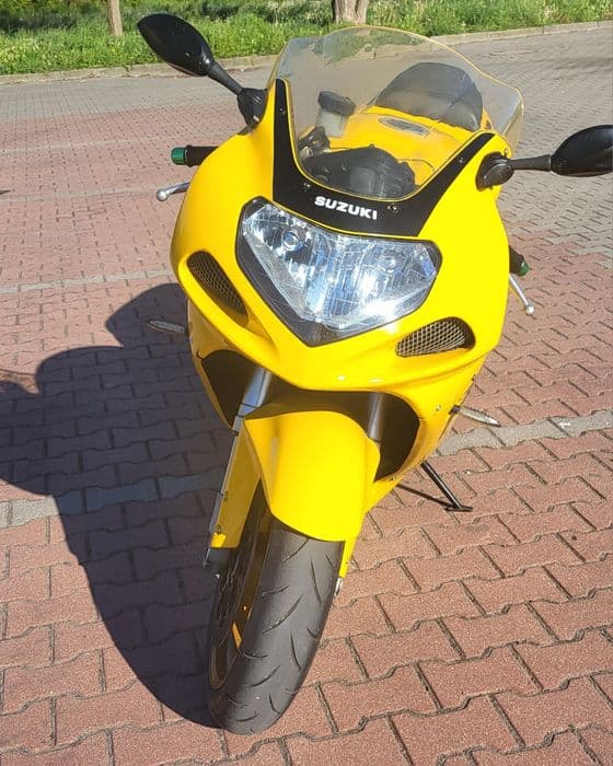 Suzuki GSX-R K3 750 Doinwestowane