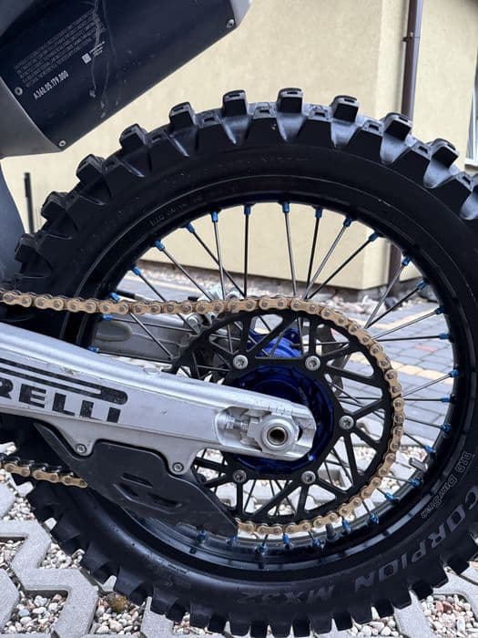 Husgvarna Fc 450 Rockstar Edition jak KTM