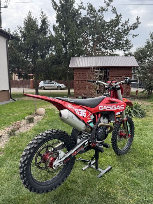 Gas Gas MC250F 2021 jak KTM