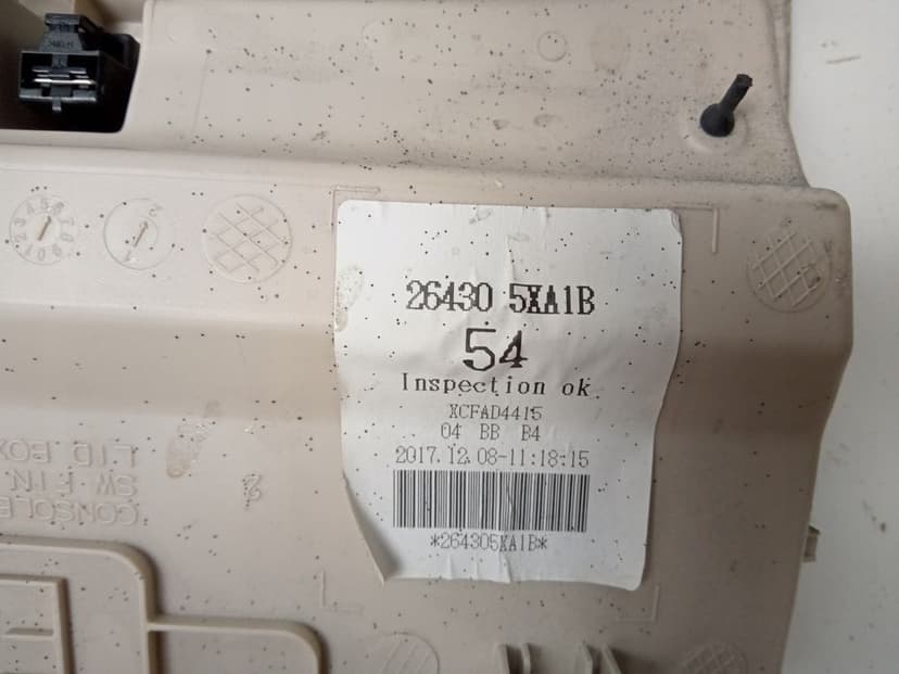LAMPKA PODSUFITKI MERCEDES X W470 X470 NISSAN NAVARA D23