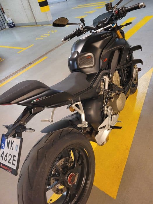 Ducati Streetfighter V4S