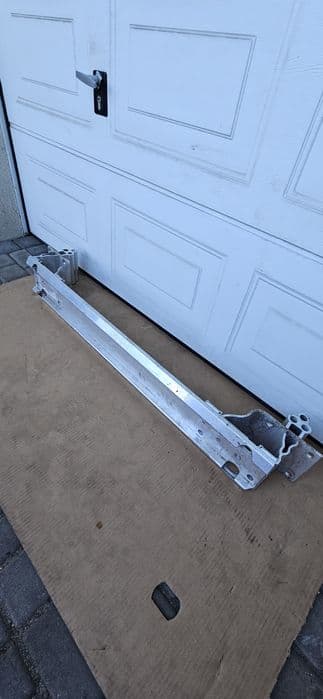 Land Rover Defender II L 663  2 belka tylna, tył,  tylni Orginal nie uszkodzona