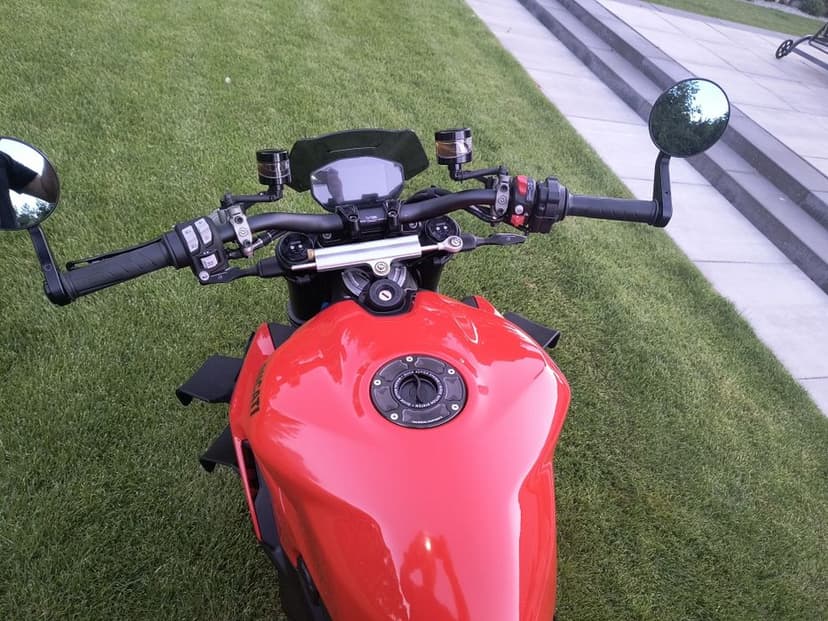 Ducati Streetfighter V2 Carbon
