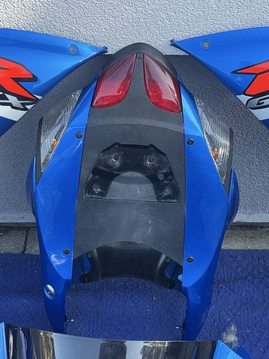 Suzuki gsxr 600 750 l1 l2 l3 l4 l5 l6 l7 owiewki części motogp lampa