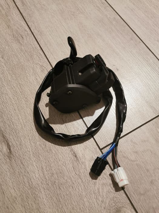 Yamaha grizzly kodiak manetka gazu przełącznik napędu mostu przód