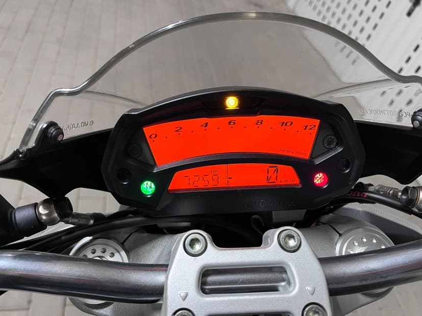 Ducati Monster 696. Niski przebieg!! Garażowany! Stan bardzo dobry!