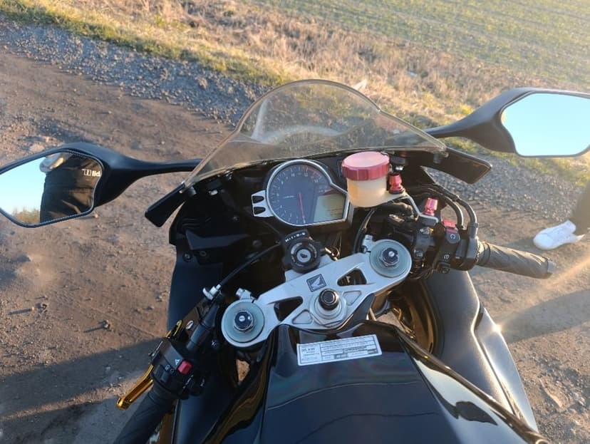 Honda CBR SC59B 1000rr