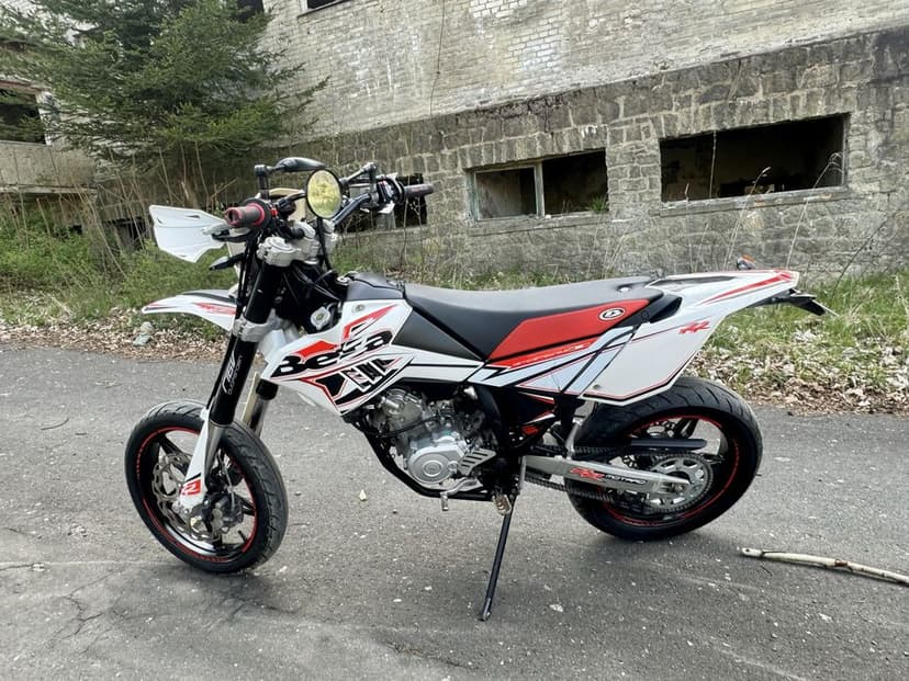 Beta RR 125 Lc 4T Supermoto 2015r Kat.A1/B Zarejestrowana  od 1 właściciela niski przebieg Super Stan Książka serwisowa