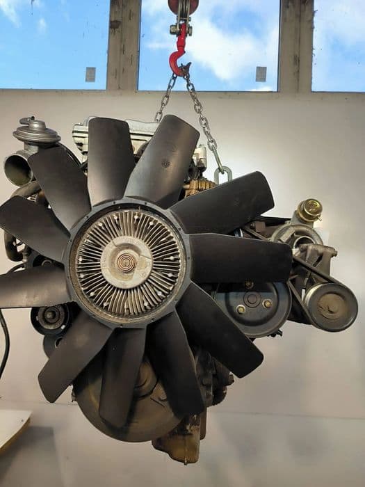 silnik kompletny land rover defender 2.5 td5 diesel 15p silnik 122 km