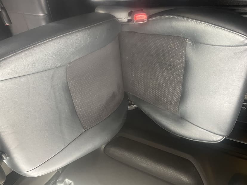 Fotele siedzenia kanapa Suzuki Jimny lift 07r skóra alkantara wnętrze komplet