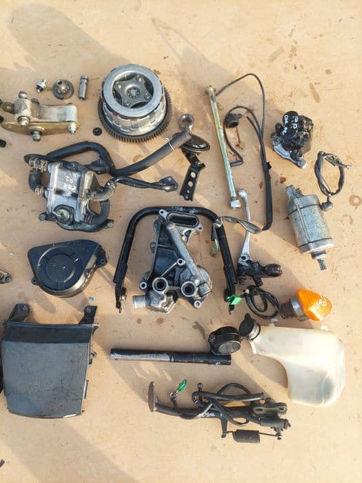 Honda cbr 600 f2 licznik stelaż rozrusznik zacisk sprzęgło kierownica