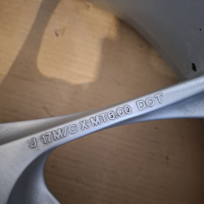 Felga tylna Honda Vfr 1200 F