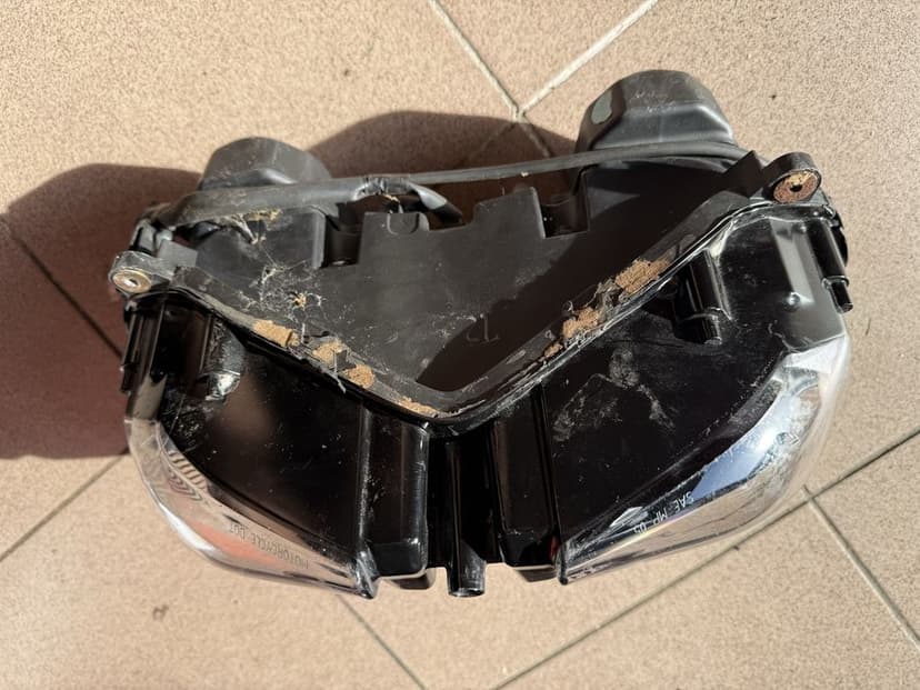 Triumph daytona 675 lampa przod