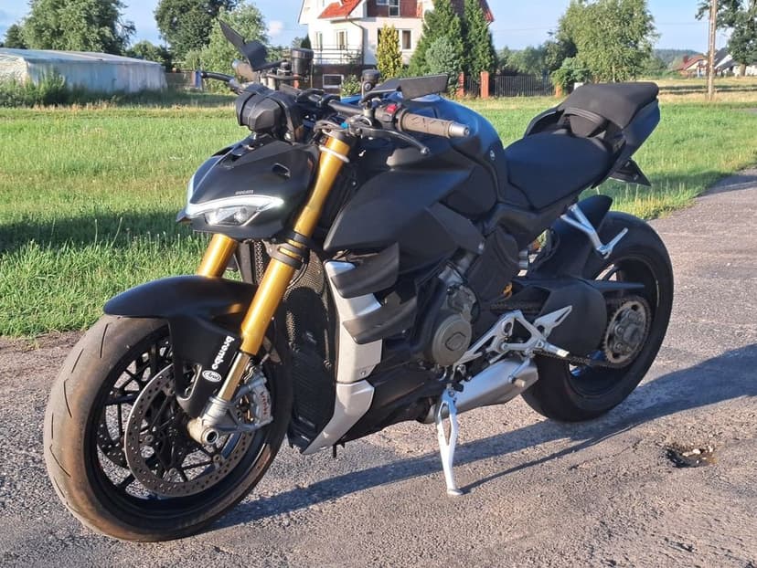 Ducati Streetfighter V4S  Sport  Black Edition  Moc 208 km