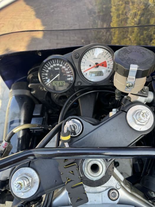 Suzuki gsxr 600 srad