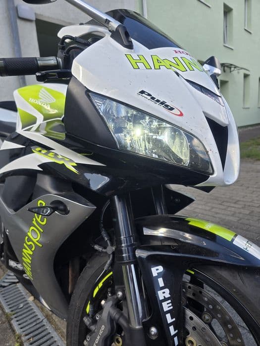 Honda CBR 600RR PC40 Hannspree