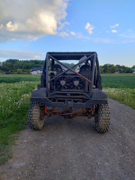 Toyota Land Cruiser LJ 70 nie skończona przeprawówka .