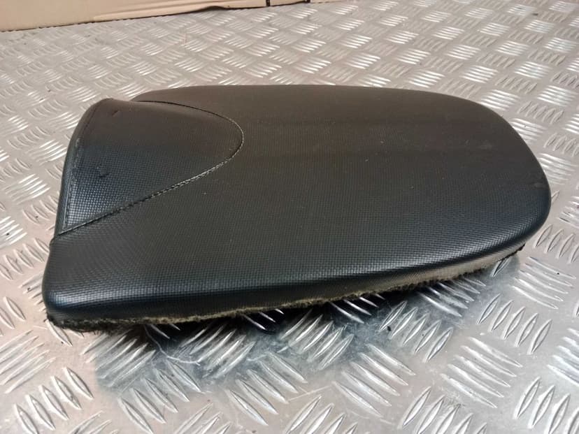Aprilia Tuono RSV 1000 Mille Fotel Pasażera Siedzenie Tył Kanapa 02-05