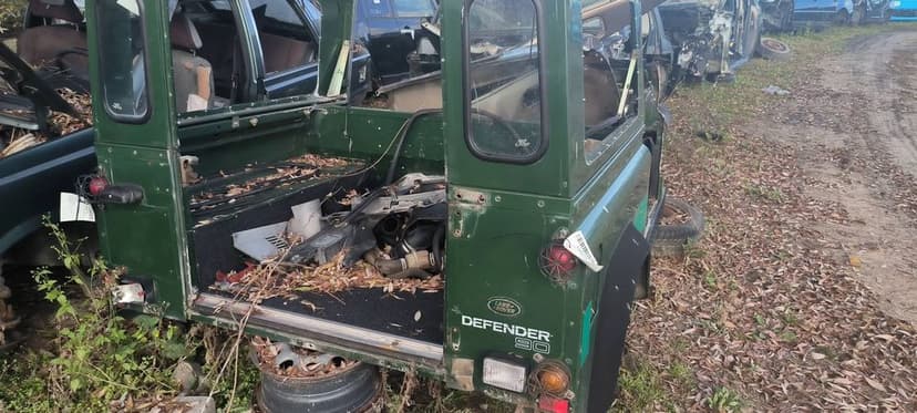 land rover defender 90 sw td 5 pas tylny