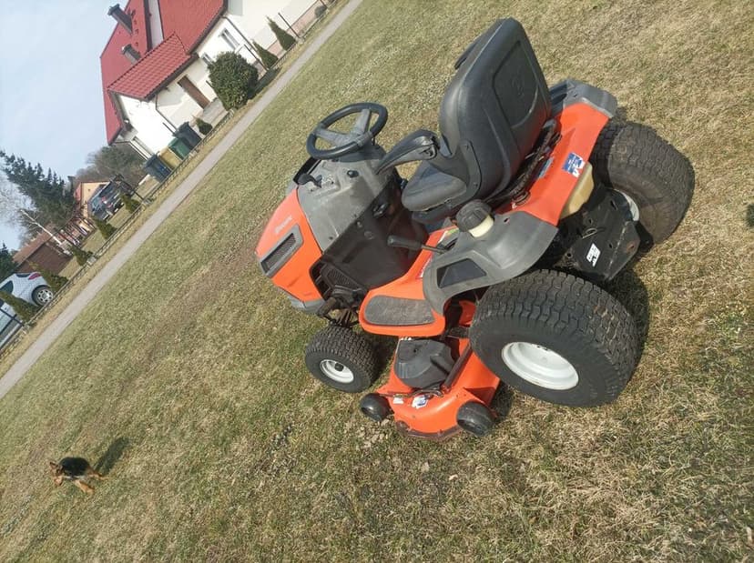 Husqvarna yth24v48