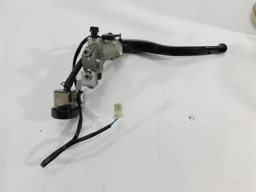 POMPA SPRZĘGŁA PRZÓD DUCATI MONSTER 1200S 13-17 U-11 63040661A 1200S