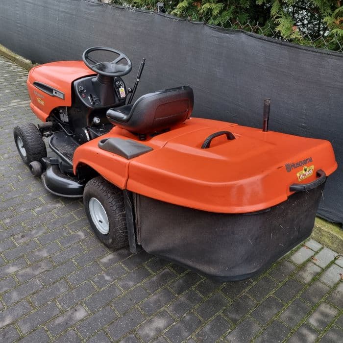 Kosiarka traktorek  husqvarna briggs