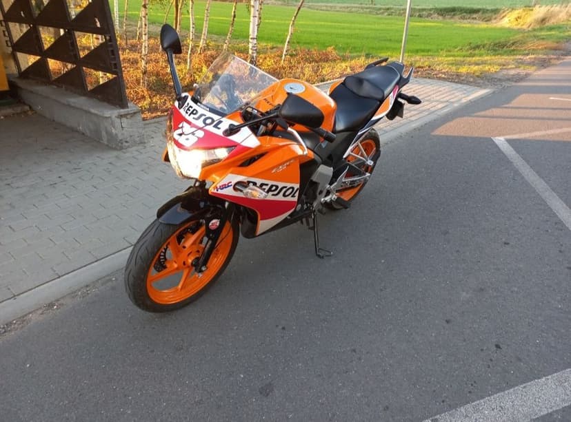 Honda cbr 125 repsol