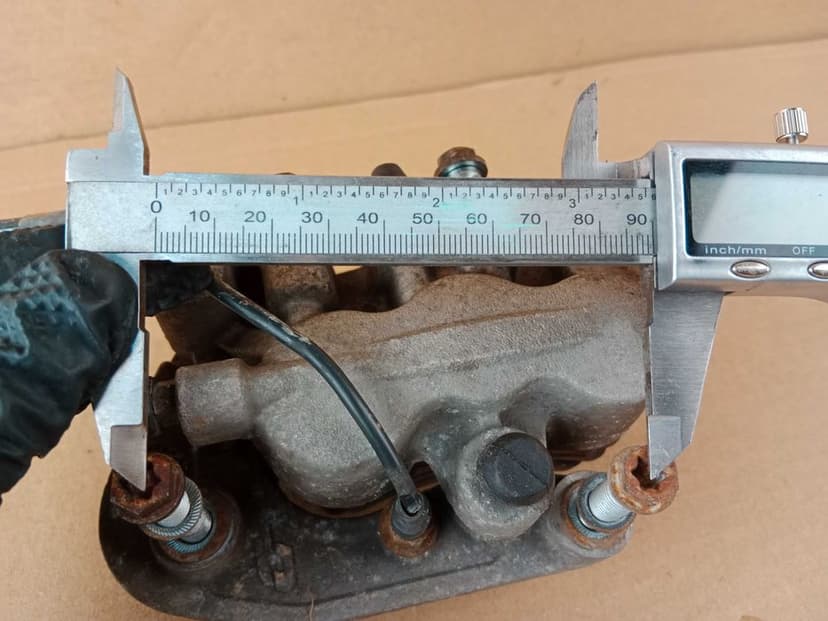 Beta RR 125 Enduro Zacisk Hamulcowy Przód Przedni Klocki 13-20