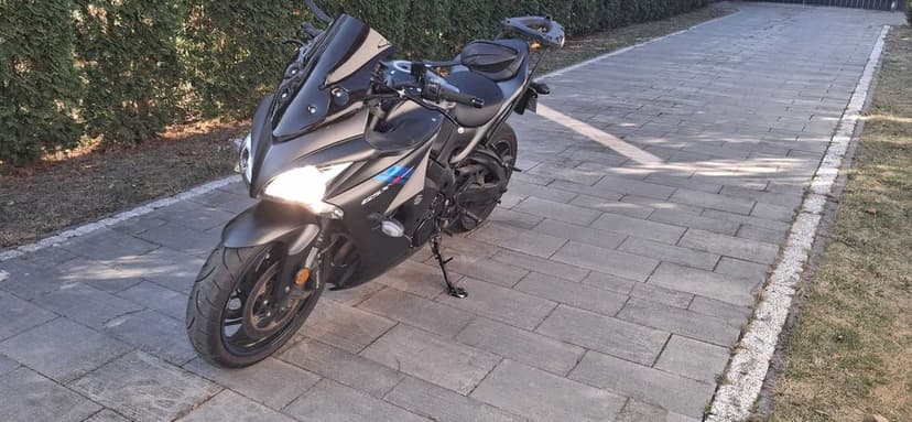 Suzuki gsx-s1000f 150km mały przebieg