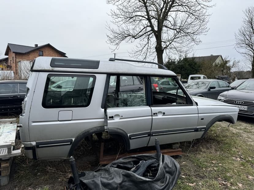 Rama Land rover Discovery II 2 ocynkowa, polakierowana proszkowo