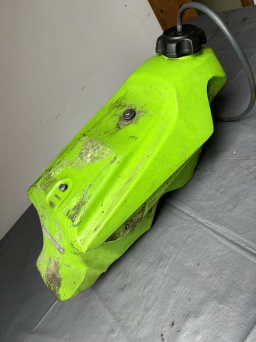 Bak zbiornik paliwa KAWASAKI KX250 92r
