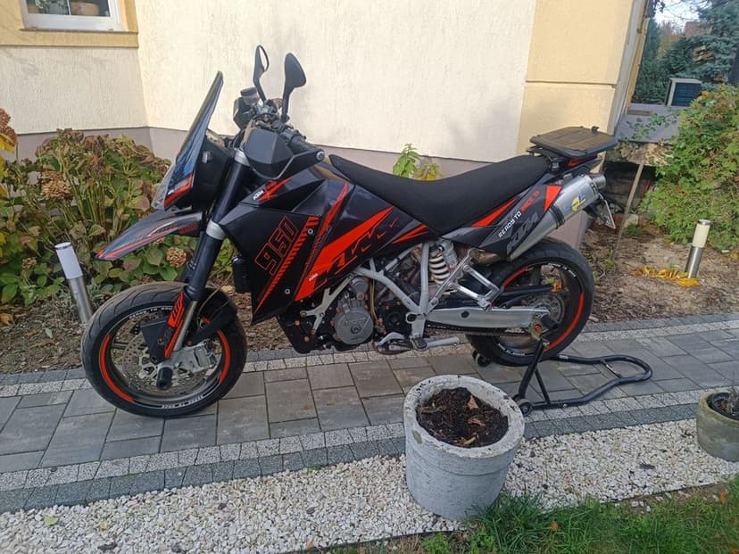 KTM 950sm supermoto