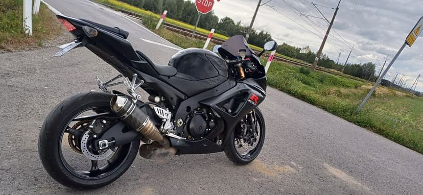 Suzuki gsxr1000 k7