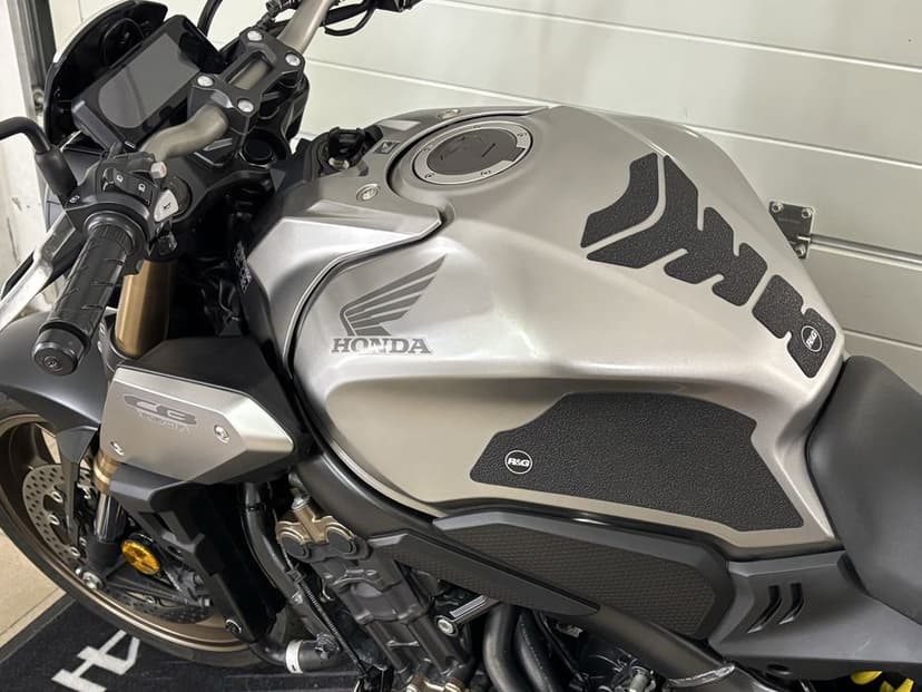 Honda CB 650 R • 9 tys km •stan fabryczny•Transport•Raty